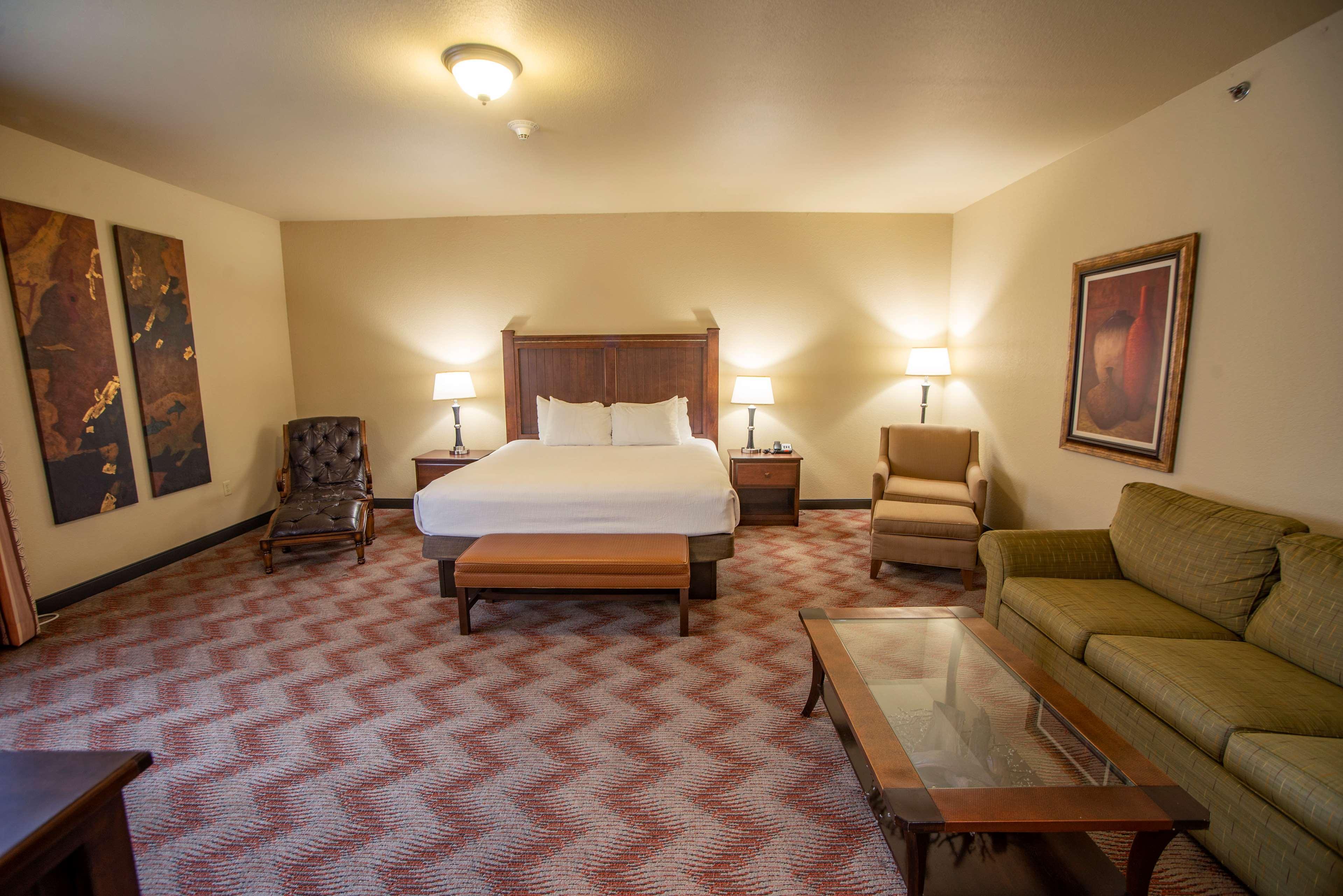 Best Western Plus Cimarron Hotel & Suites Stillwater Bagian luar foto
