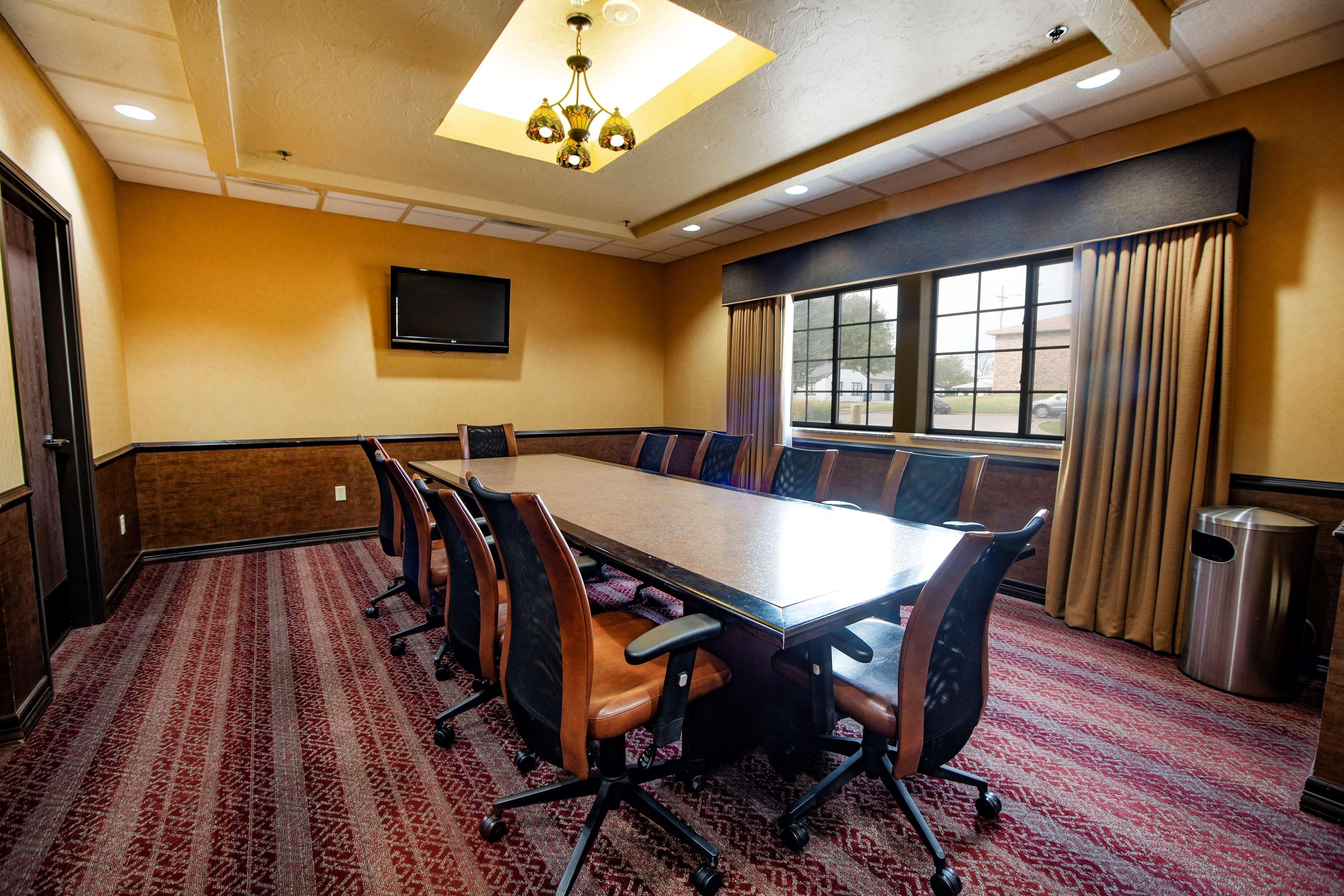 Best Western Plus Cimarron Hotel & Suites Stillwater Bagian luar foto