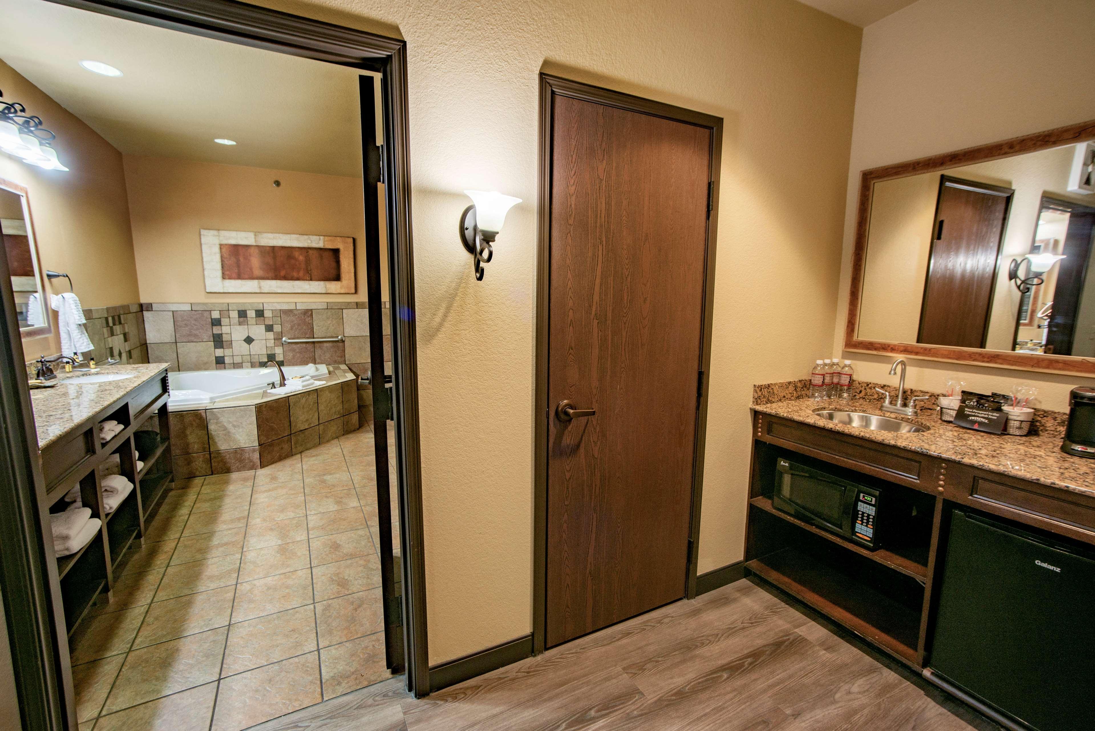Best Western Plus Cimarron Hotel & Suites Stillwater Bagian luar foto