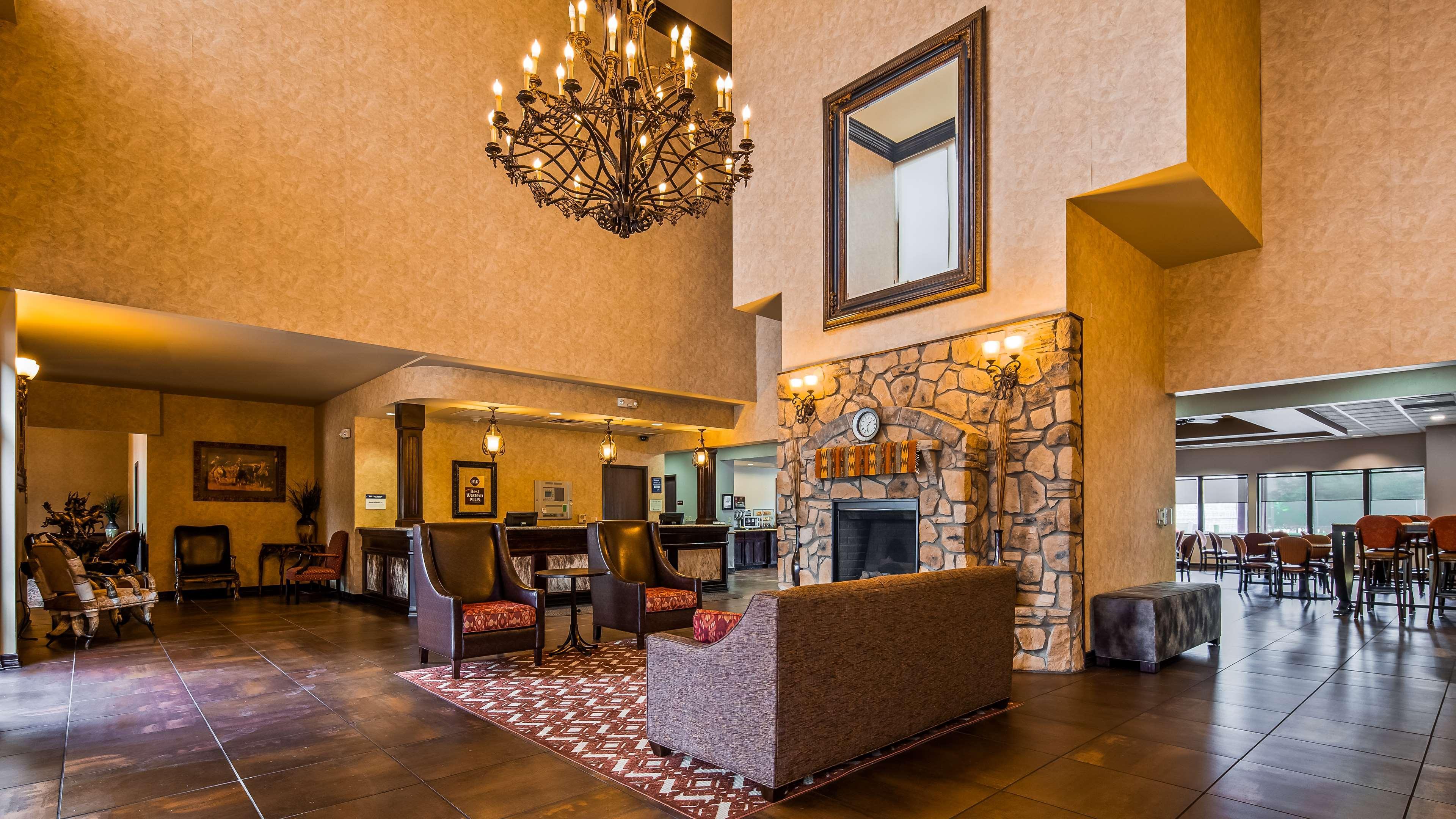 Best Western Plus Cimarron Hotel & Suites Stillwater Bagian luar foto