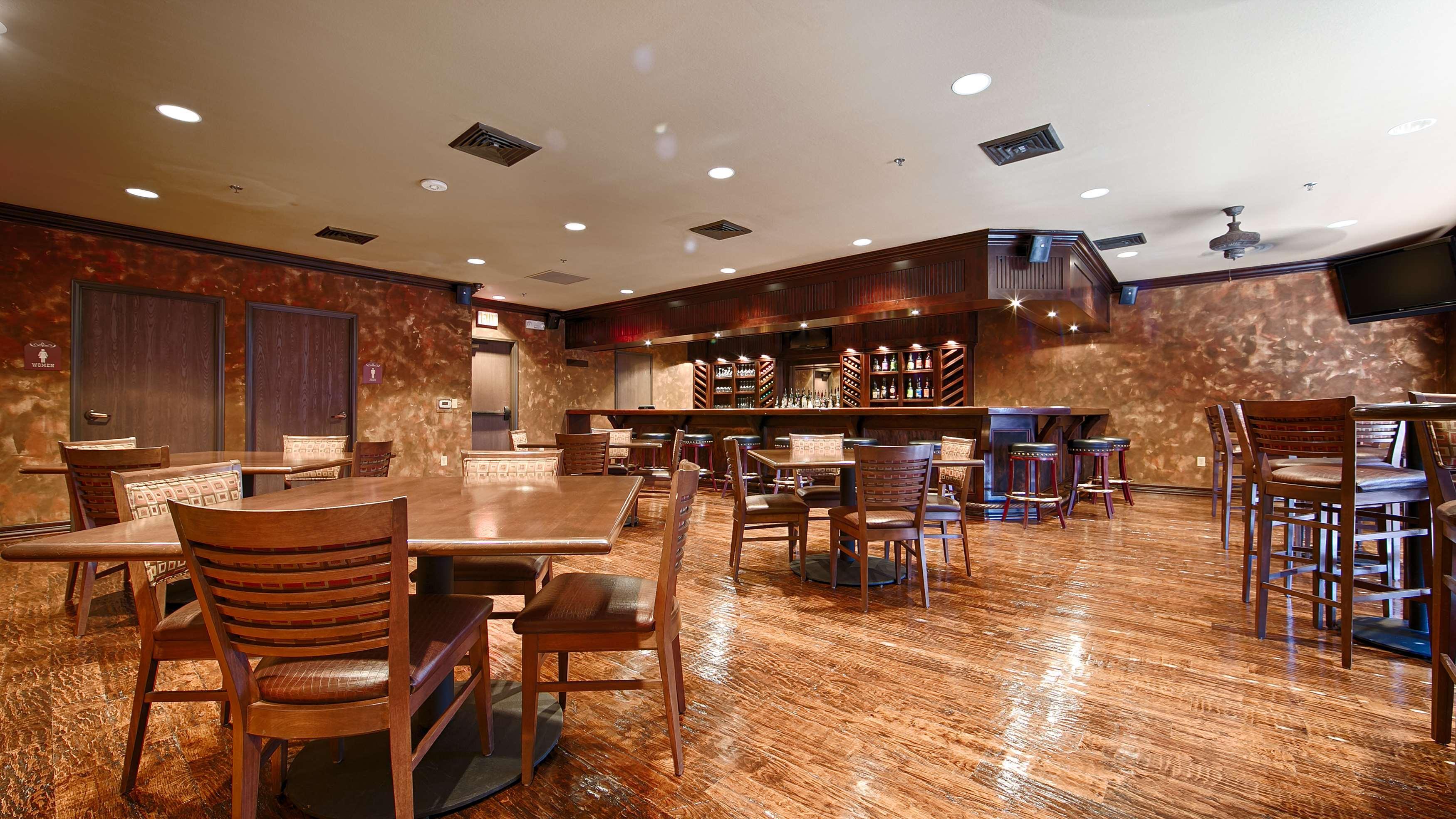 Best Western Plus Cimarron Hotel & Suites Stillwater Bagian luar foto