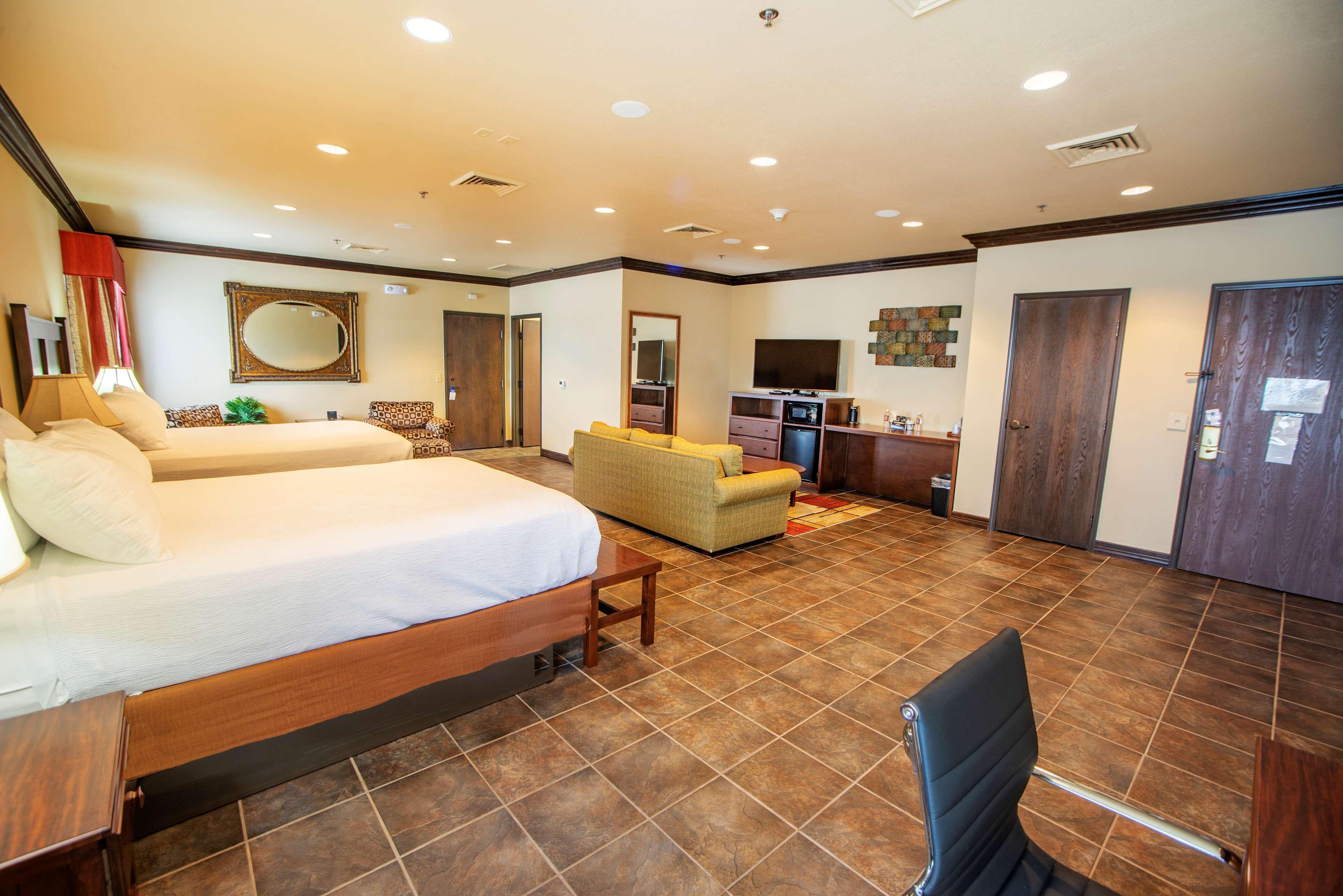 Best Western Plus Cimarron Hotel & Suites Stillwater Bagian luar foto